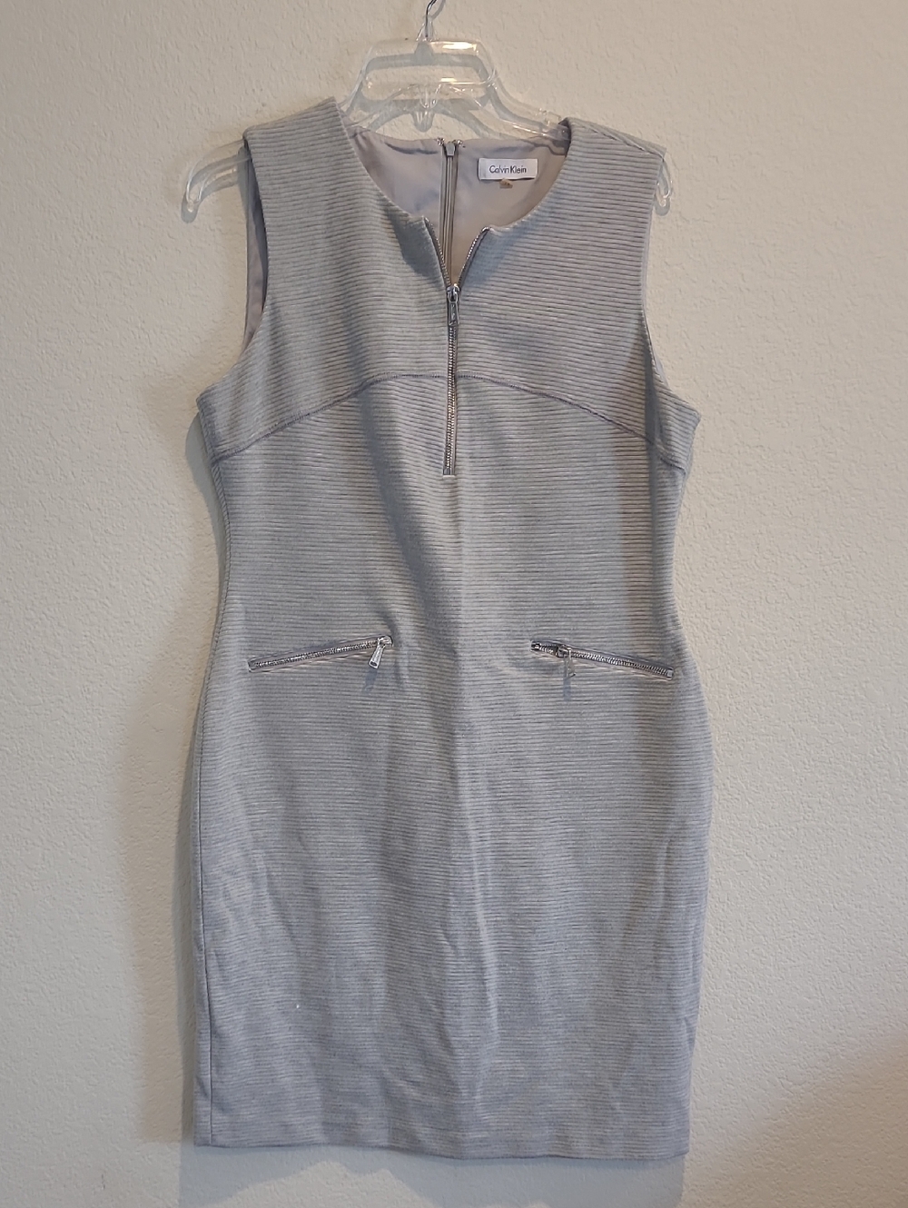 Calvin Klein Light Gray Sleeveless Zip-Front Sheath Dress Size 12